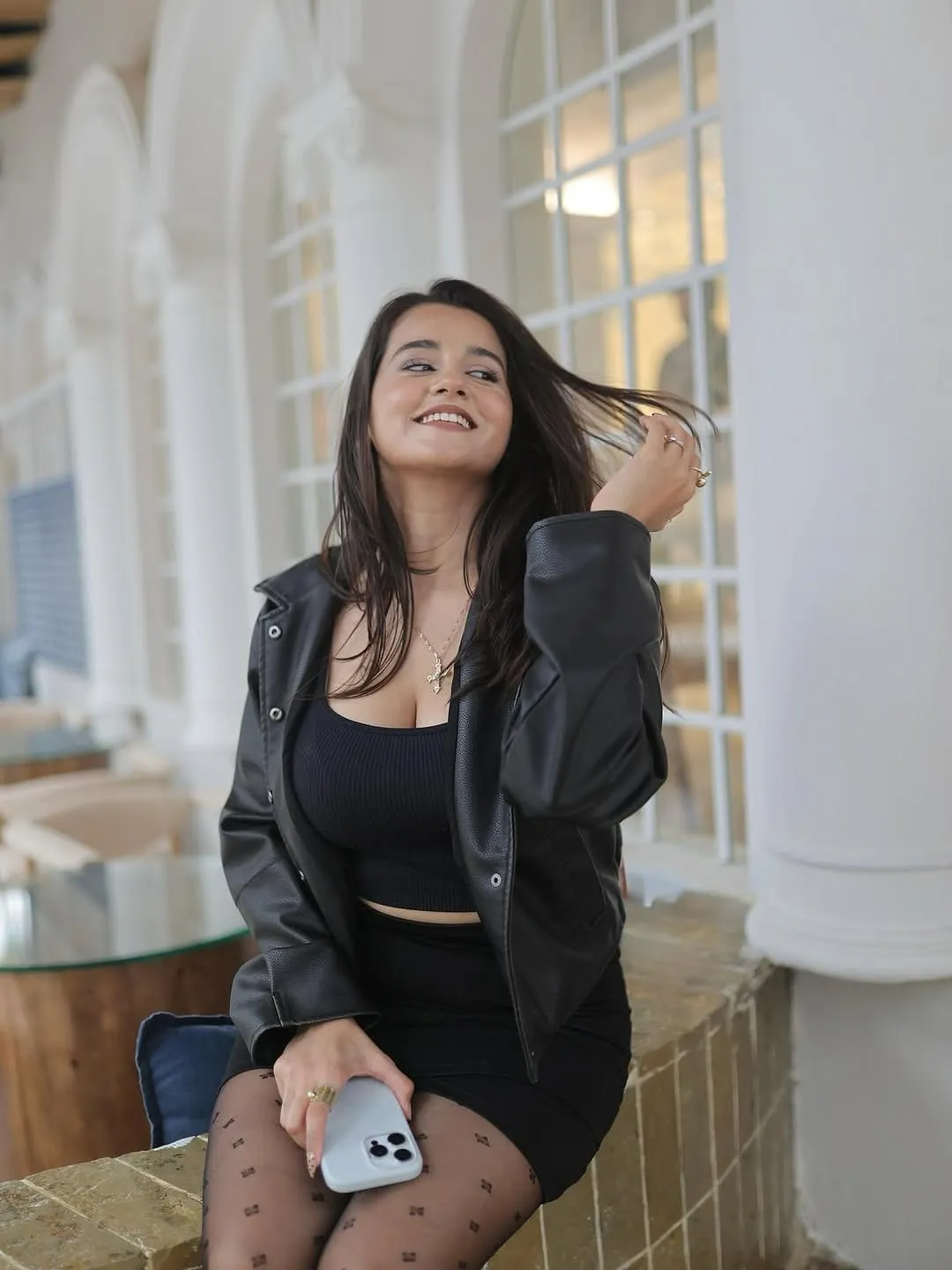 Charvi - Mumbai escort profile